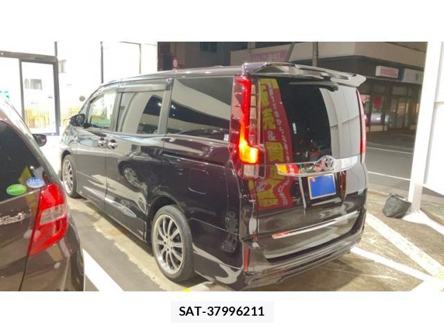 Toyota NOAH HYBRID 2015-03 8744817-5