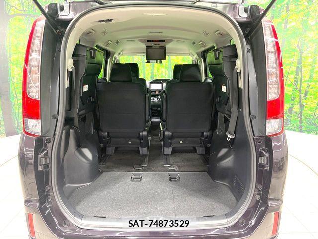 Toyota NOAH HYBRID 2016-07 8744812-11
