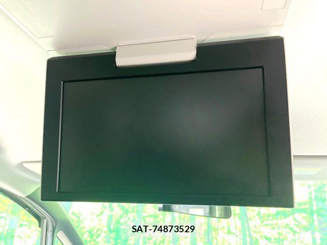 Toyota NOAH HYBRID 2016-07 8744812-3