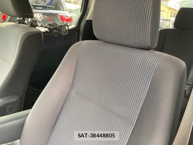 Toyota NOAH HYBRID 2014-07 8744818-8