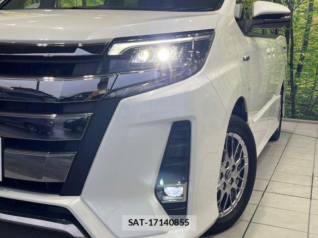 Toyota NOAH HYBRID 2017-09 8744807-12