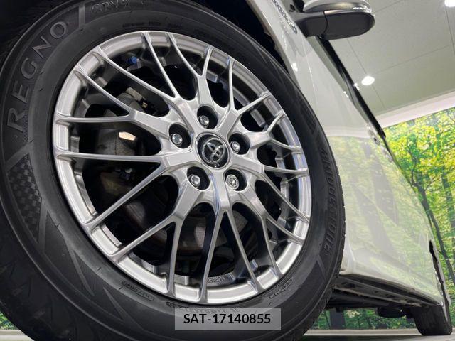 Toyota NOAH HYBRID 2017-09 8744807-13