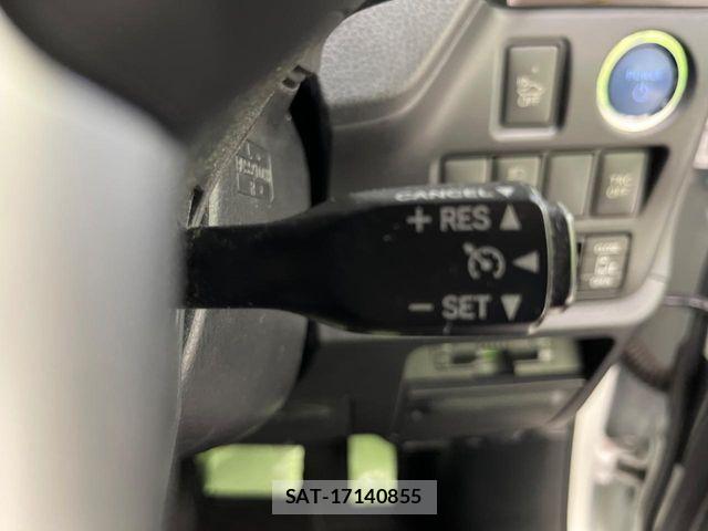 Toyota NOAH HYBRID 2017-09 8744807-6