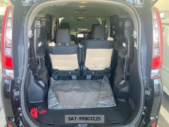 Toyota NOAH HYBRID 2014-07 8744820-22