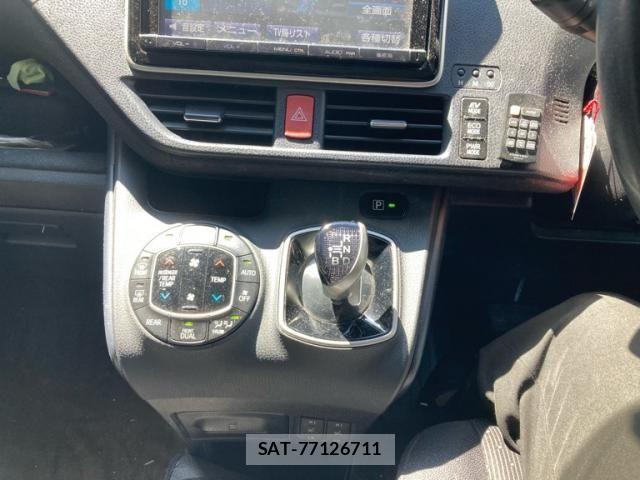 Toyota NOAH HYBRID 2014-09 8744815-23