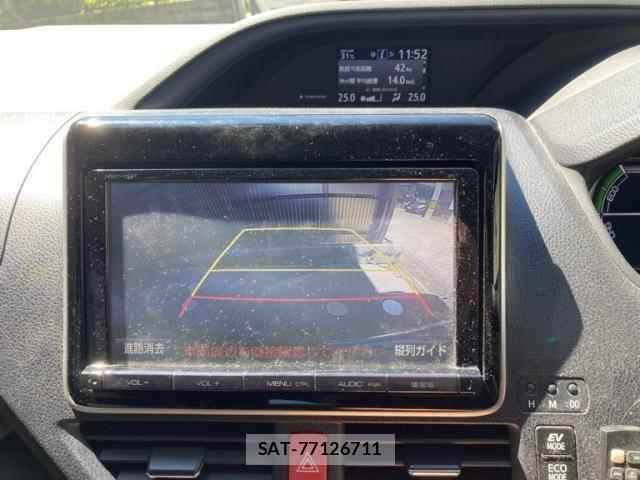 Toyota NOAH HYBRID 2014-09 8744815-25