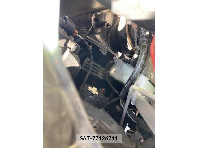 Toyota NOAH HYBRID 2014-09 8744815-27