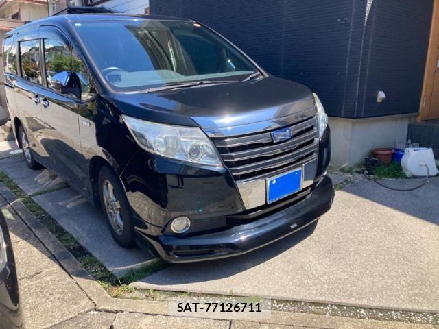 Toyota NOAH HYBRID 2014-09 8744815-3
