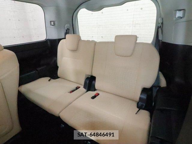 Toyota NOAH HYBRID 2014-03 8744814-9