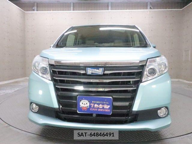 Toyota NOAH HYBRID 2014-03 8744814-23