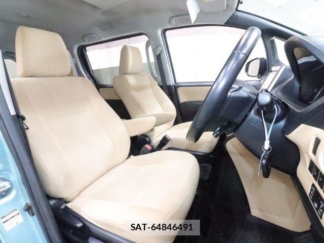 Toyota NOAH HYBRID 2014-03 8744814-3