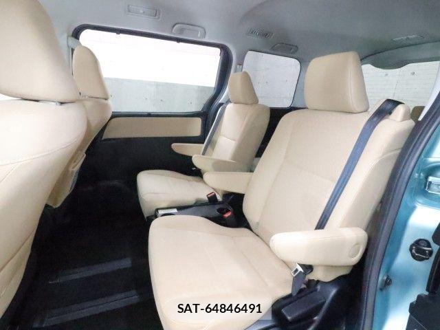 Toyota NOAH HYBRID 2014-03 8744814-7