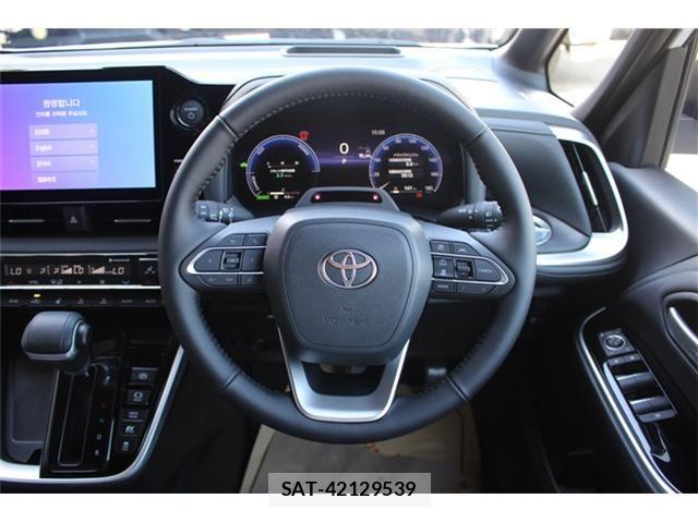 Toyota NOAH HYBRID 2026-07 8744785-9