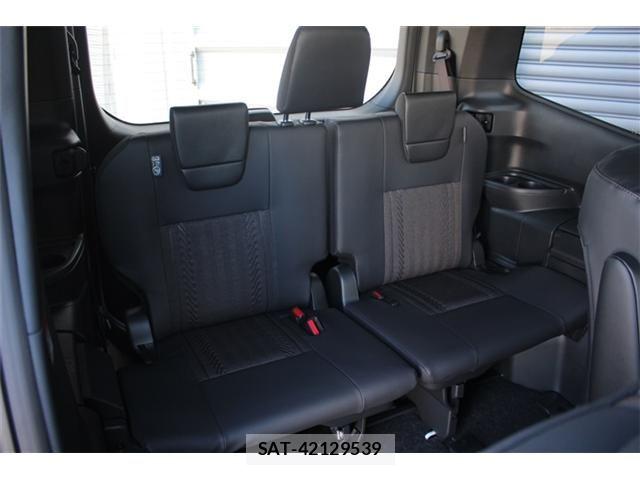 Toyota NOAH HYBRID 2026-07 8744785-14