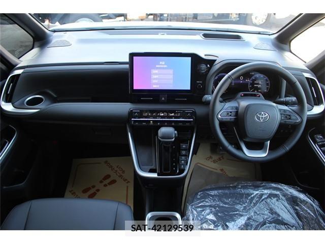 Toyota NOAH HYBRID 2026-07 8744785-6