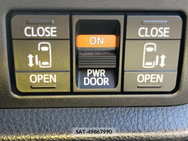 Toyota NOAH HYBRID 2020-01 8744808-5