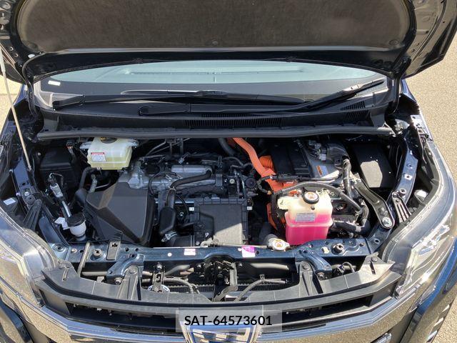 Toyota NOAH HYBRID 2018-11 8744806-29