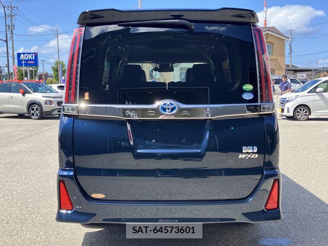 Toyota NOAH HYBRID 2018-11 8744806-6