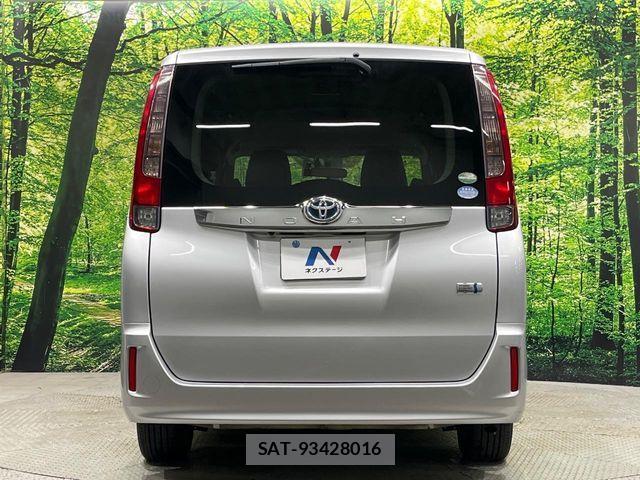 Toyota NOAH HYBRID 2014-12 8744813-16