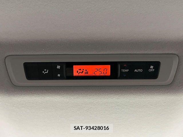Toyota NOAH HYBRID 2014-12 8744813-7