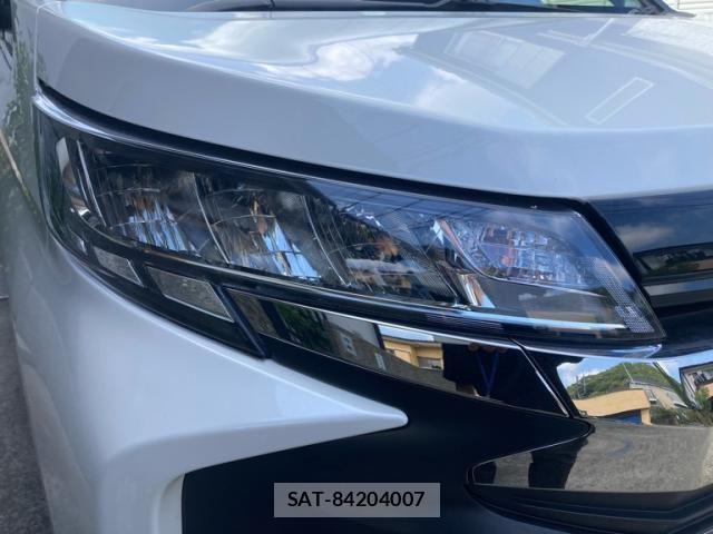 Toyota NOAH HYBRID 2024-04 8744804-10