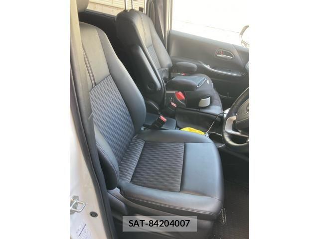 Toyota NOAH HYBRID 2024-04 8744804-16