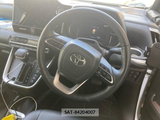 Toyota NOAH HYBRID 2024-04 8744804-18