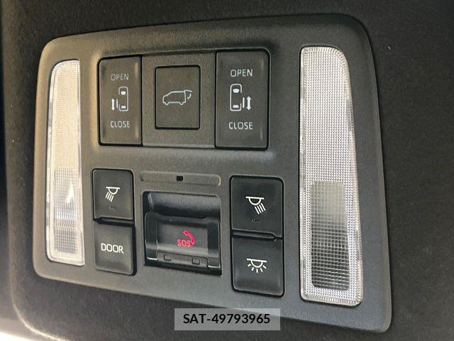 Toyota NOAH HYBRID 2024-02 8744793-5