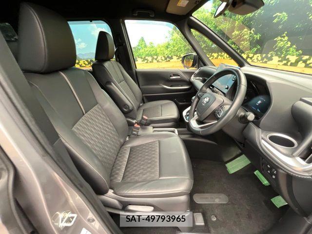 Toyota NOAH HYBRID 2024-02 8744793-8