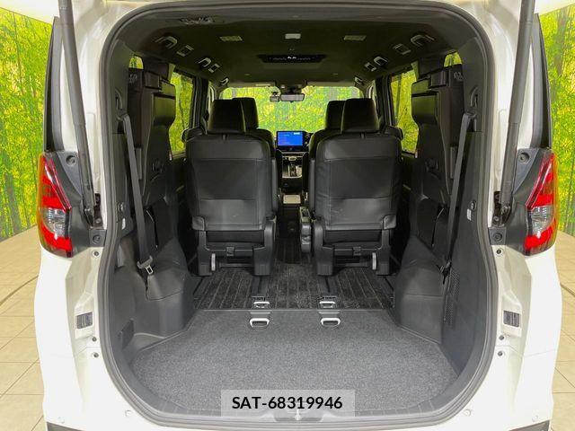 Toyota NOAH HYBRID 2024-10 8781412-10