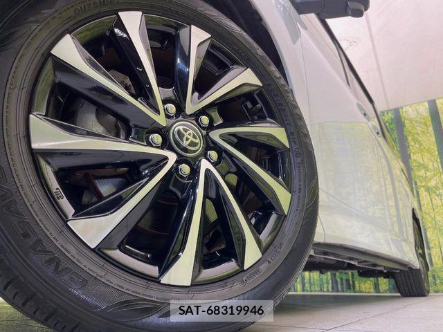 Toyota NOAH HYBRID 2024-10 8781412-13