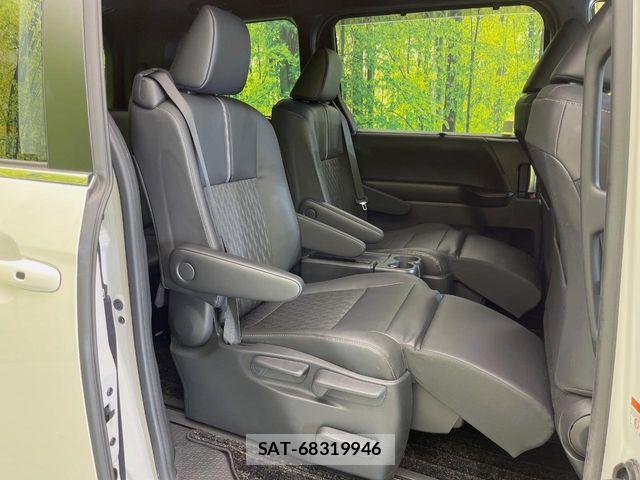 Toyota NOAH HYBRID 2024-10 8781412-8
