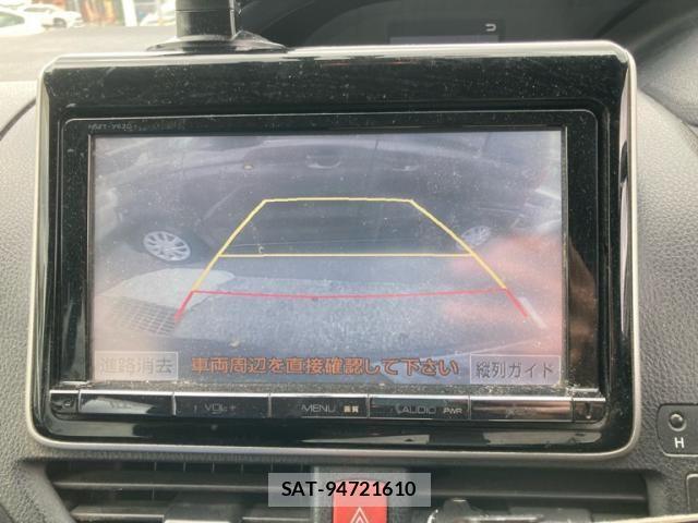 Toyota NOAH HYBRID 2014-07 8781427-16