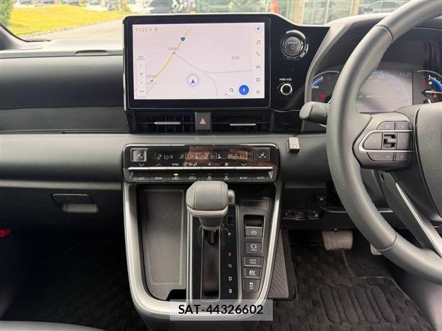 Toyota NOAH HYBRID 2024-05 8796957-25