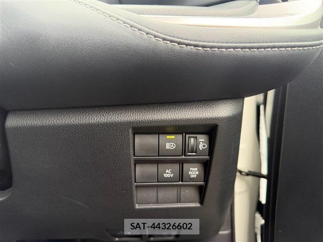 Toyota NOAH HYBRID 2024-05 8796957-27