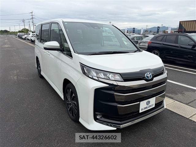 Toyota NOAH HYBRID 2024-05 8796957-4