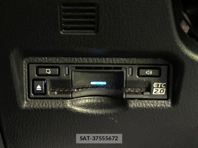 Toyota NOAH HYBRID 2024-09 8830819-5