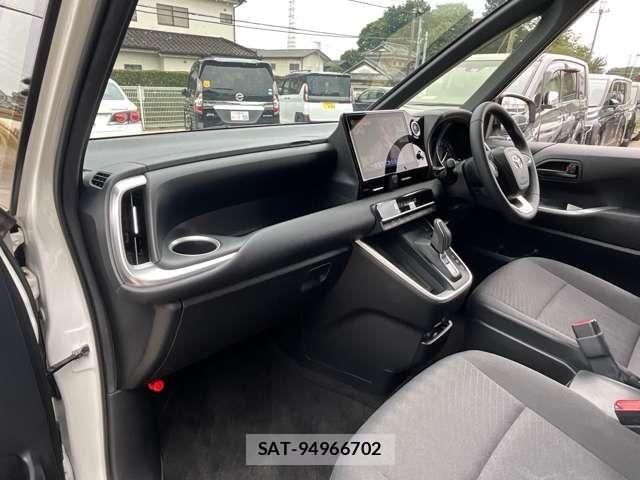 Toyota NOAH HYBRID 2023-07 8830821-20