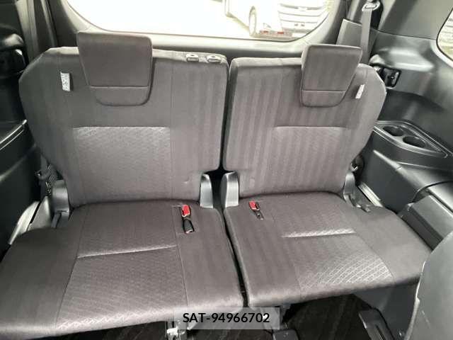 Toyota NOAH HYBRID 2023-07 8830821-23