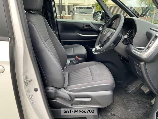Toyota NOAH HYBRID 2023-07 8830821-7
