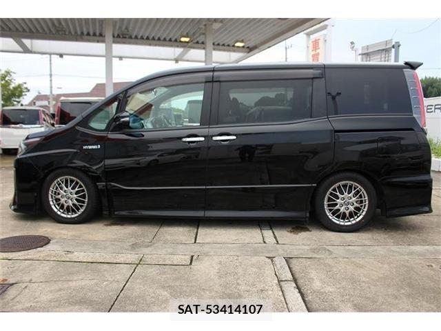 Toyota NOAH HYBRID 2018-02 8830823-9