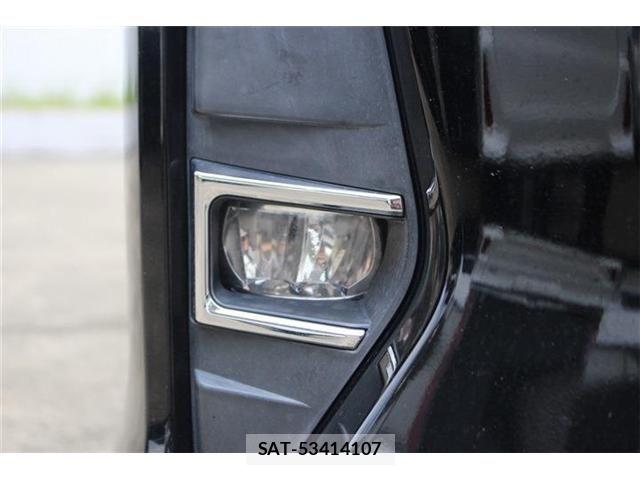 Toyota NOAH HYBRID 2018-02 8830823-17