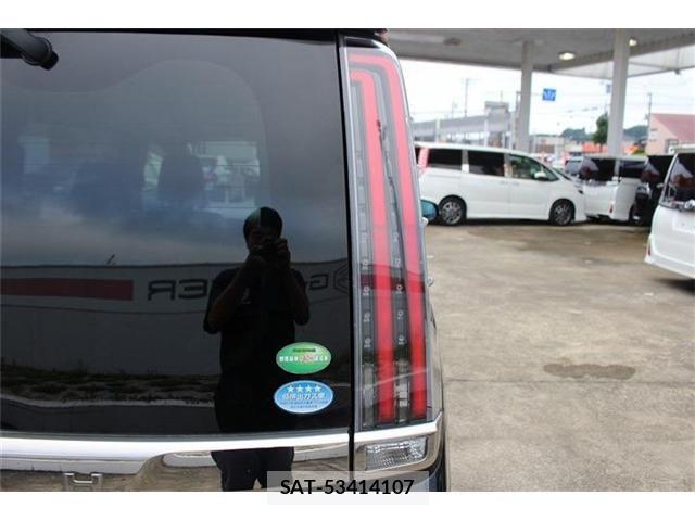 Toyota NOAH HYBRID 2018-02 8830823-21