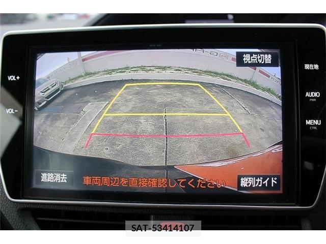 Toyota NOAH HYBRID 2018-02 8830823-2