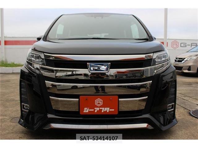 Toyota NOAH HYBRID 2018-02 8830823-7