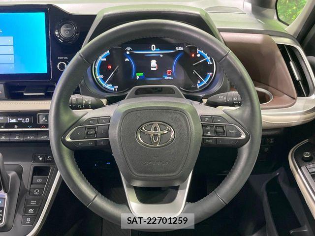 Toyota NOAH HYBRID 2023-09 8830820-11