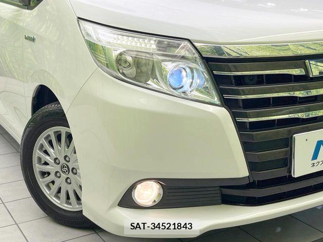 Toyota NOAH HYBRID 2015-04 8830825-12