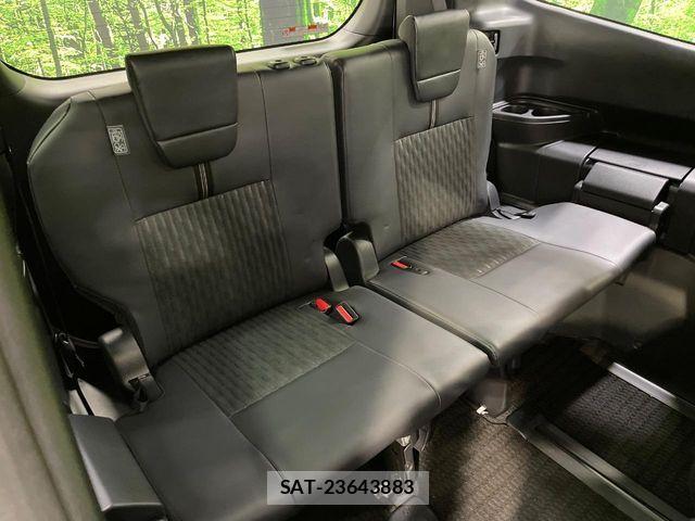 Toyota NOAH HYBRID 2024-12 8830818-10