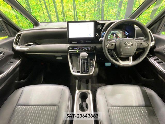 Toyota NOAH HYBRID 2024-12 8830818-3