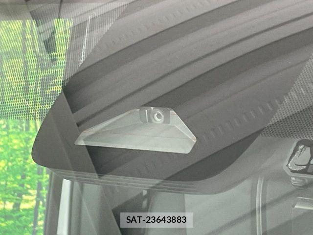 Toyota NOAH HYBRID 2024-12 8830818-4